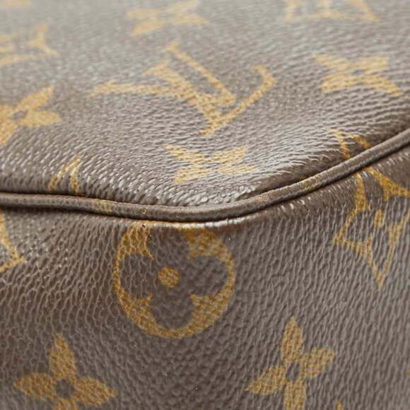 LOUIS VUITTON Brown Monogram Clutch Bag - Picture 7 of 10